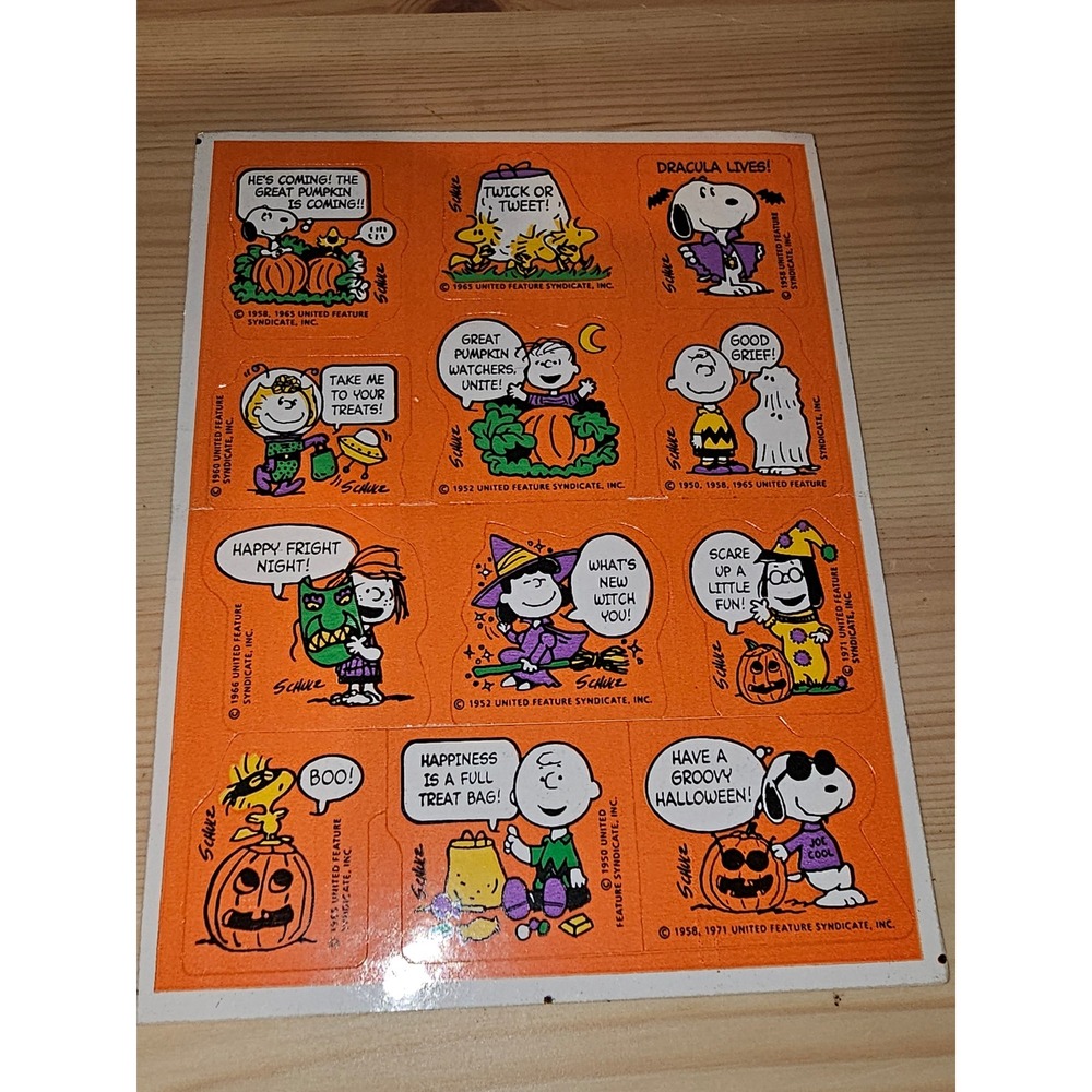1‎ Sheet Vintage United Feature Syndicate Peanuts Halloween Stickers